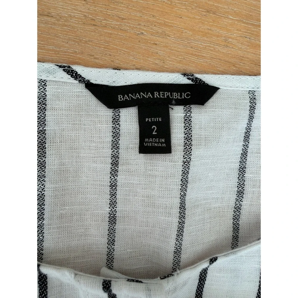 Banana Republic sleeveless linen